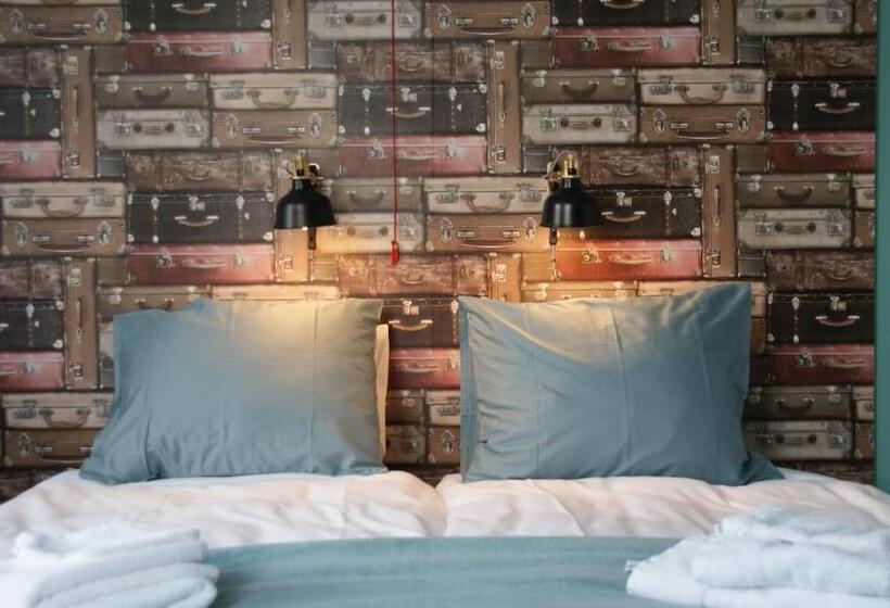 חדר דלוקס, In Den Roden Leeuw Van Limburg