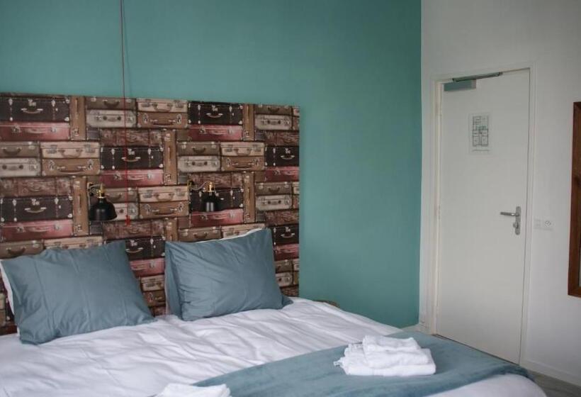 חדר דלוקס, In Den Roden Leeuw Van Limburg