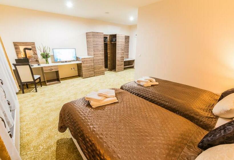 غرفة قياسية, Miraj Resort