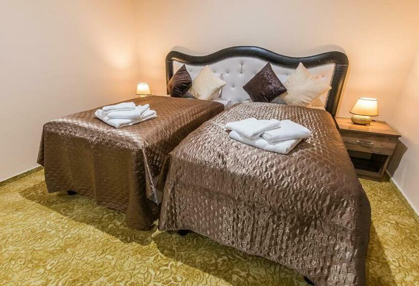 غرفة قياسية, Miraj Resort