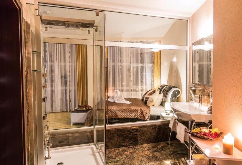 豪华房间, Miraj Resort