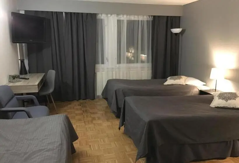 Standard Neljän Hengen Huone, Yöpuu