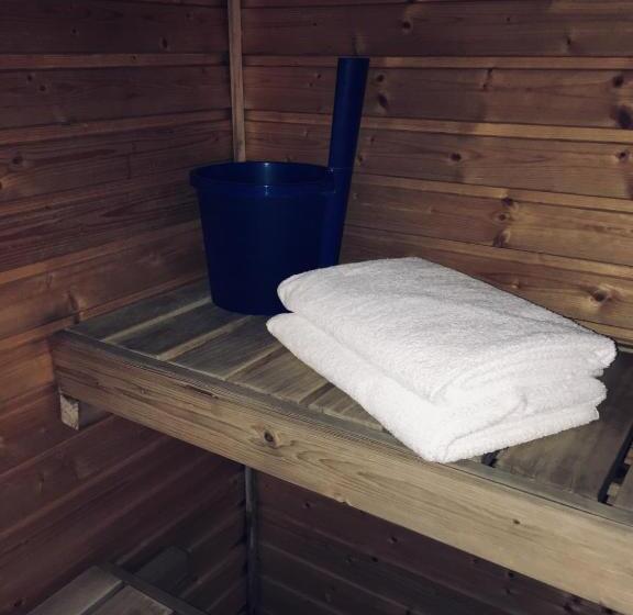 スーペリアトリプルルーム, Yöpuu