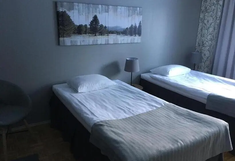 Superior Kolmen Hengen Huone, Yöpuu