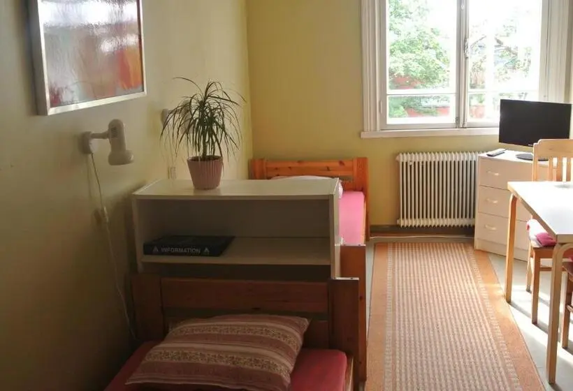 バス共有のスタンダードルーム, Porvoo Hostel