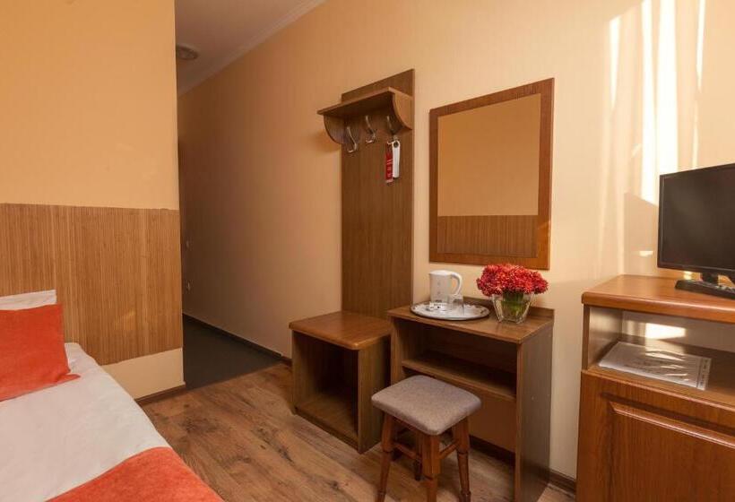 اتاق استاندارد یک نفره, Citadel