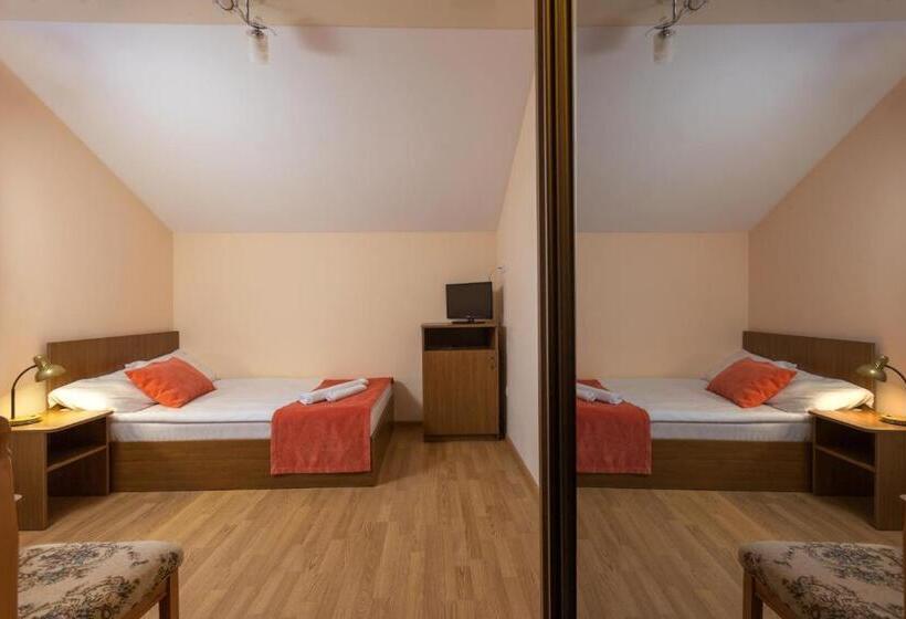 اتاق استاندارد یک نفره, Citadel