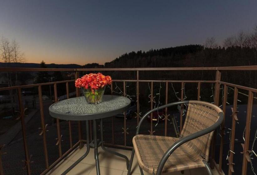 Deluxe Room Mountain View, Citadel