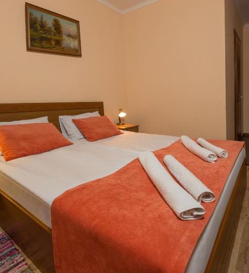 Deluxe Room Mountain View, Citadel