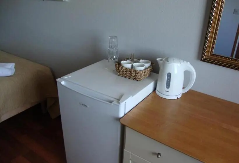 スタンダード4人部屋, Tammisaaren Kaupunginhotelli