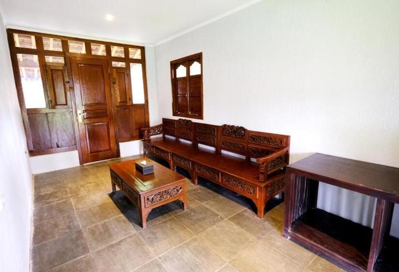 اتاق لوکس, The Nalaya Hotel & Resto