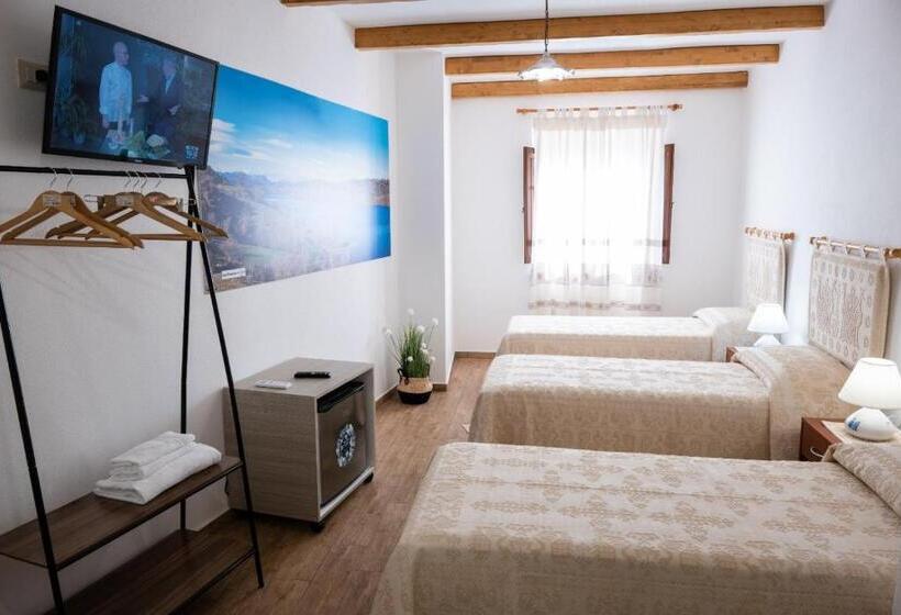 Номер Стандарт Трехместный, B&b Ruinas