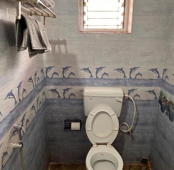 جناح إدارى, Dee Dash Inn