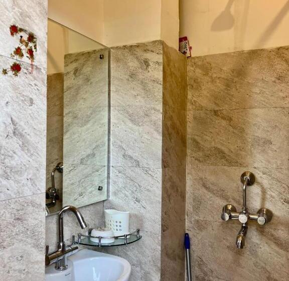 シングルデラックスルーム, The Coverpage Boutique Stays Mussoorie