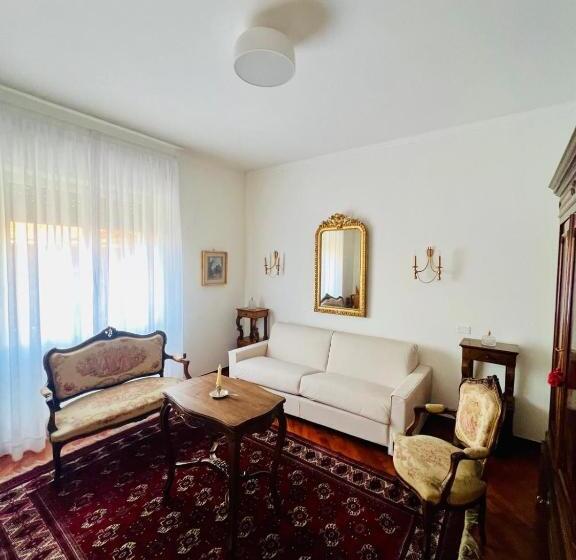 اتاق پریمیوم چهارنفره, Montesanto 25