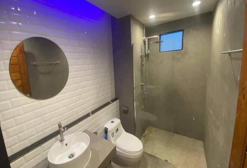 스탠다드 룸, Capital O 75512 Loft Residence  Suphanburi