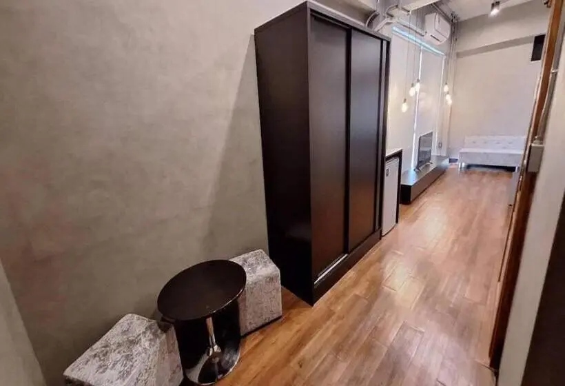سوییت خانوادگی, Capital O 75512 Loft Residence Suphanburi