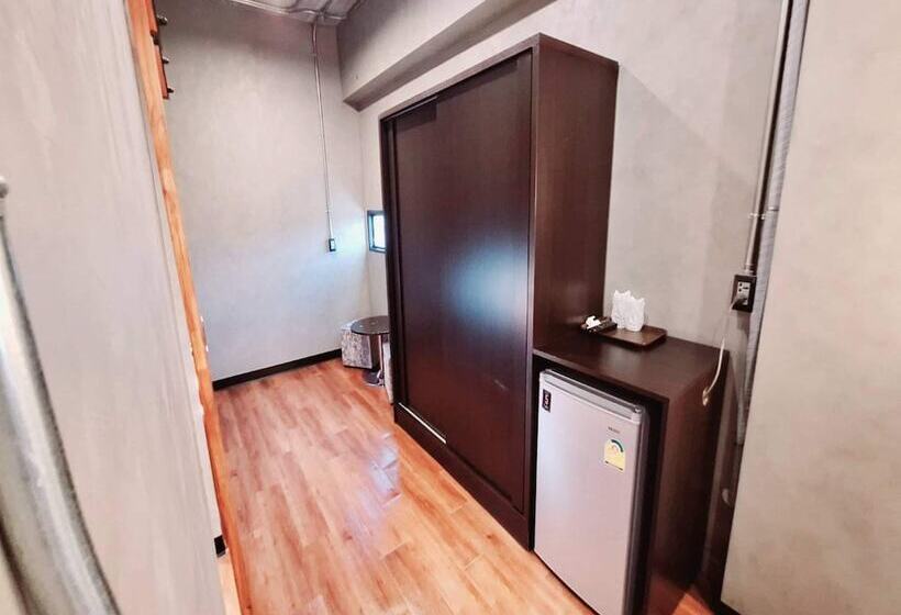 Номер Стандарт, Capital O 75512 Loft Residence  Suphanburi