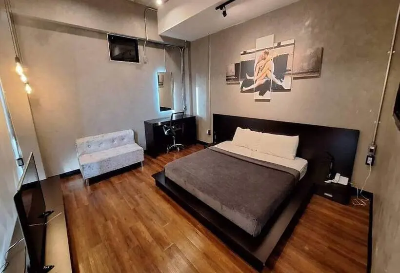 سوییت خانوادگی, Capital O 75512 Loft Residence Suphanburi