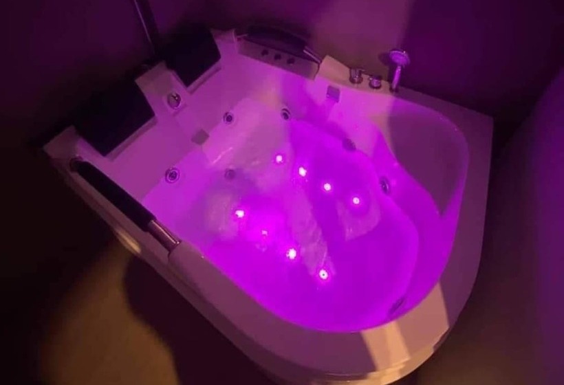 Family Suite, Capital O 75512 Loft Residence  Suphanburi