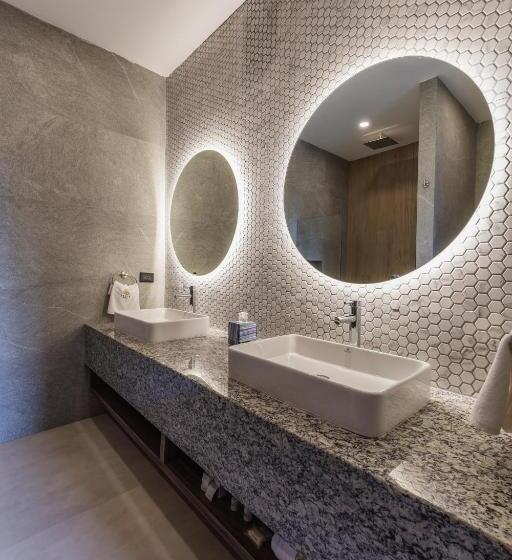 Superior-Zimmer, Chariot