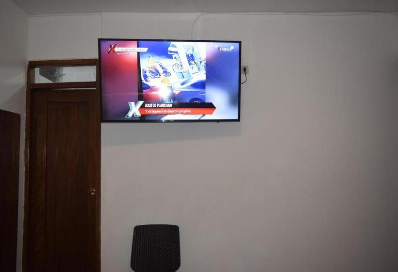 חדר סטנדרט לשלושה, Hostal Valle Dorado 103