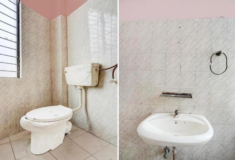 トリプルクラシックルーム, Oyo Hotel Krishna