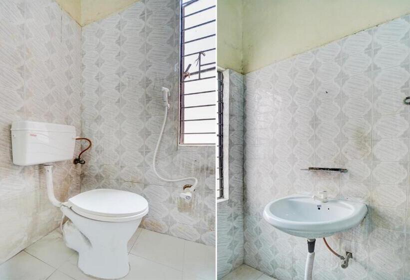 トリプルクラシックルーム, Oyo Hotel Krishna