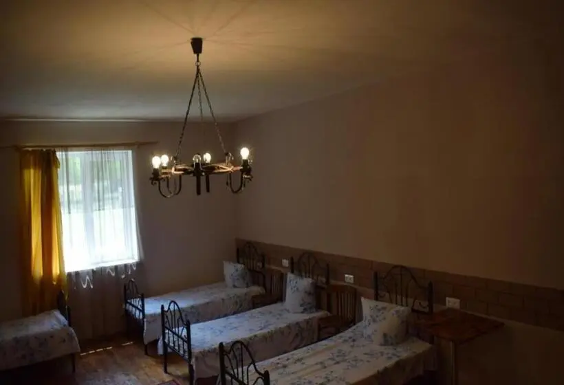 スタンダード４人部屋, Benson Adventures Resort