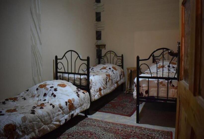 غرفة قياسية ثلاثية, Benson Adventures Resort