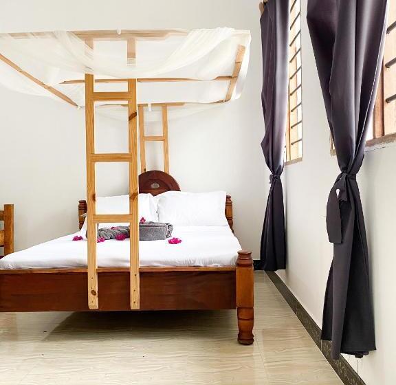 اتاق خانوادگی, Lighthouse Guesthouse