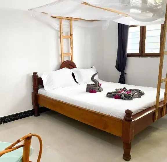 バス共有のスタンダードルーム, Lighthouse Guesthouse