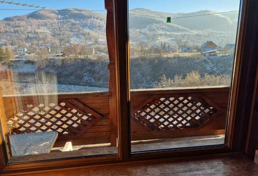 스위트, гуцульська хата