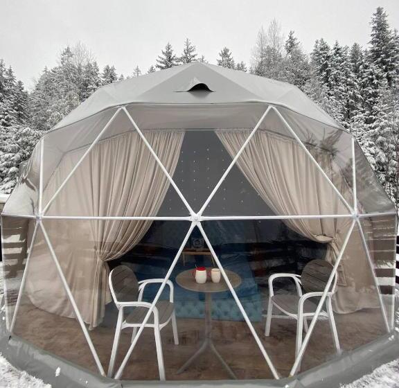 چادر با خدمات رفاهی استاندارد, Karpatski Dzherela