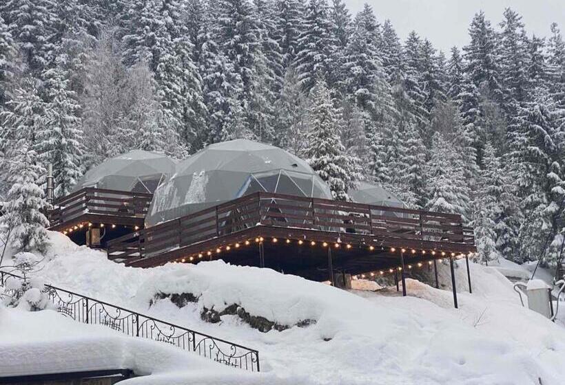 چادر با خدمات رفاهی استاندارد, Karpatski Dzherela