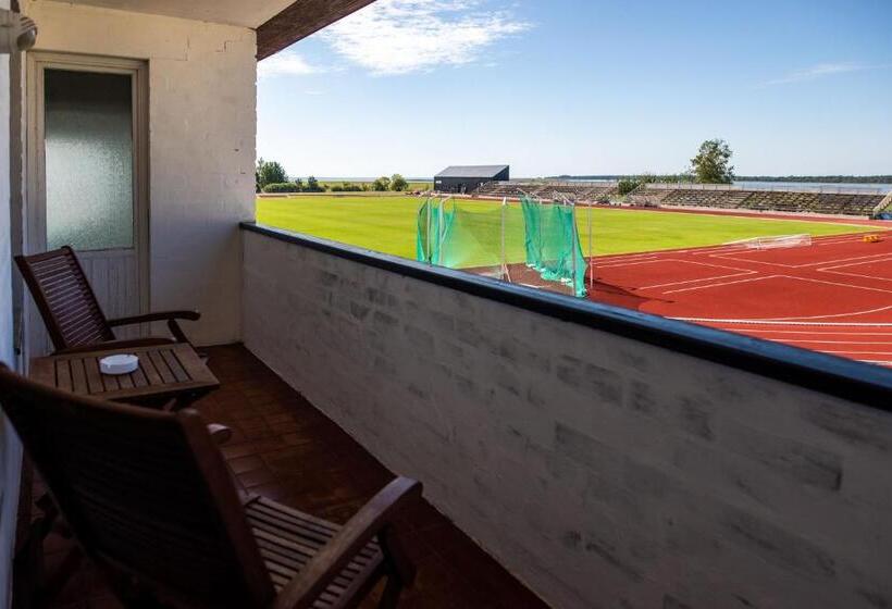 اتاق سوپریور, Staadioni Hotell