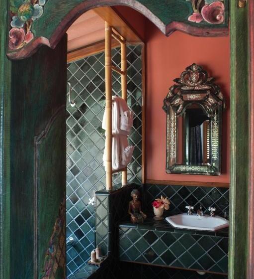 בקתה, Turtle Inn By Francis Ford Coppola