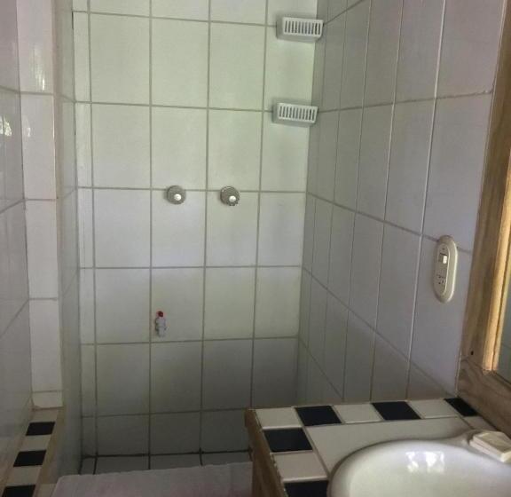 اتاق خانوادگی, Roatan Bed & Breakfast Apartments