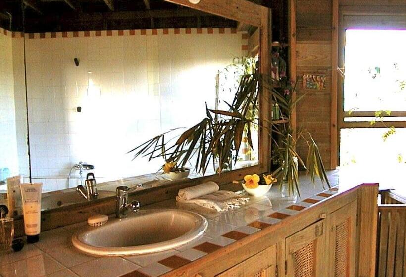 اتاق خانوادگی با چشمانداز دریا, Roatan Bed & Breakfast Apartments