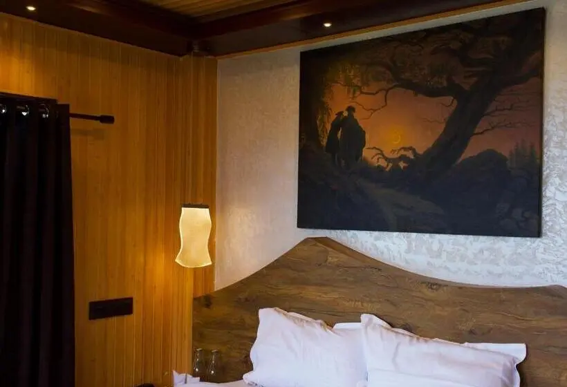 キングサイズベッドのスタンダードルーム, Emaho Boutique Resort