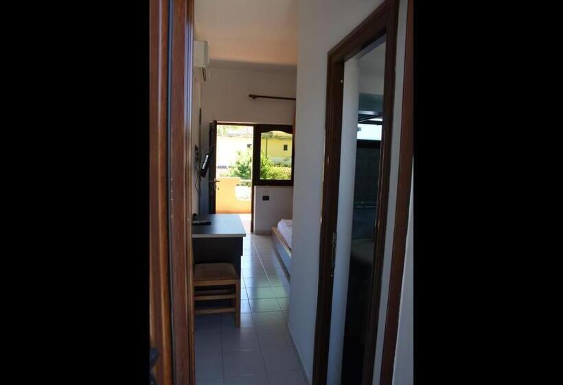 חדר סטנדרט, Colosseo Vlore