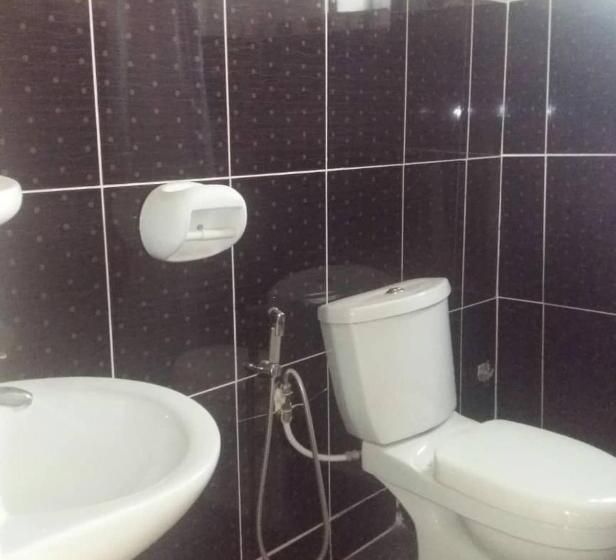 Standart Oda, International Summit Palace