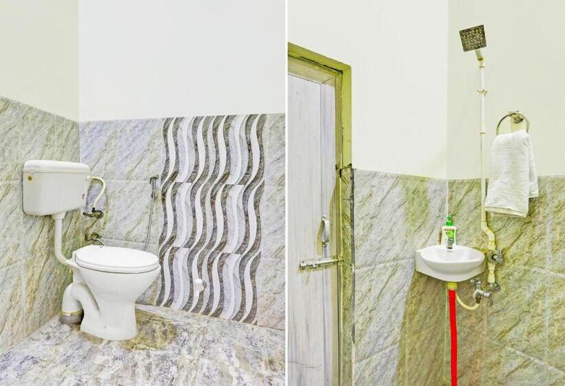 חדר קלאסי לשלושה, Oyo Garv Residency