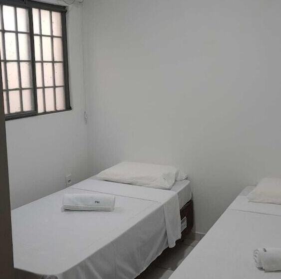 Семейный Номер, Paralelo 9s