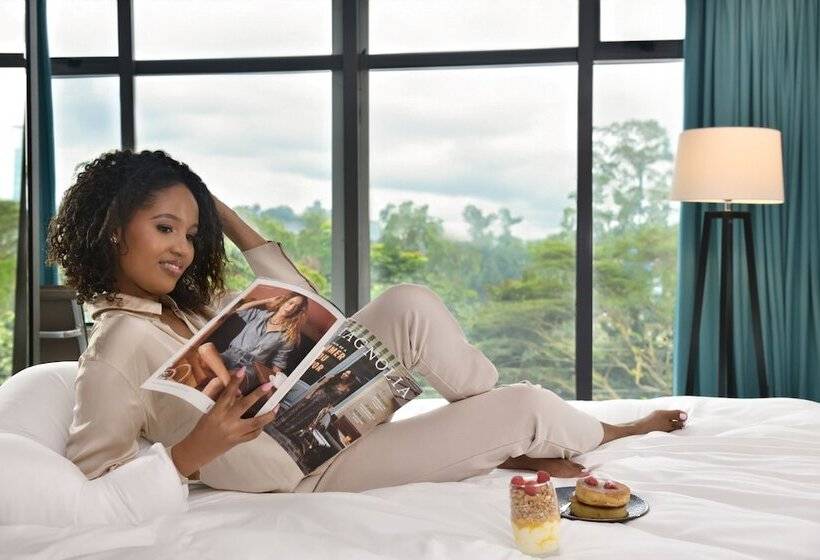 Executive Suite King Bed