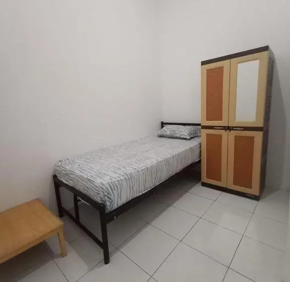 エコノミーシングルルーム, Almic Guesthouse Bogor