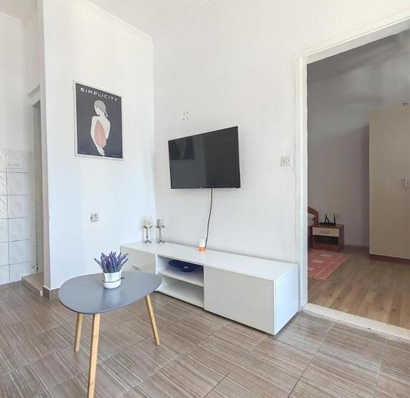 آپارتمان 1 خوابه, Apartments Lucerna