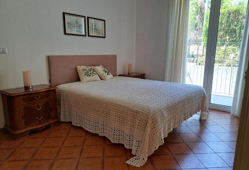 اتاق استاندارد, Nancyanna House
