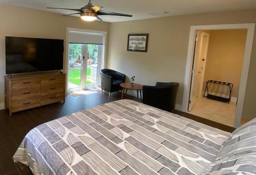 اتاق استاندارد با تخت بزرگ, Riverbank Guesthouse Wilton Manors