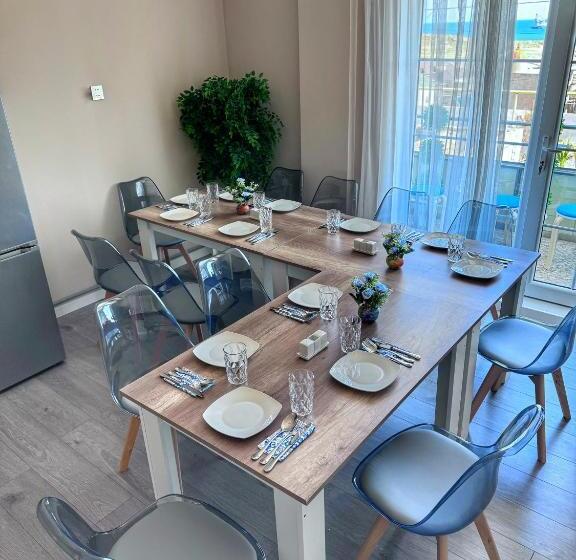 اتاق سوپریور چهار تخته, Premium Sea View Hotel & Hostel